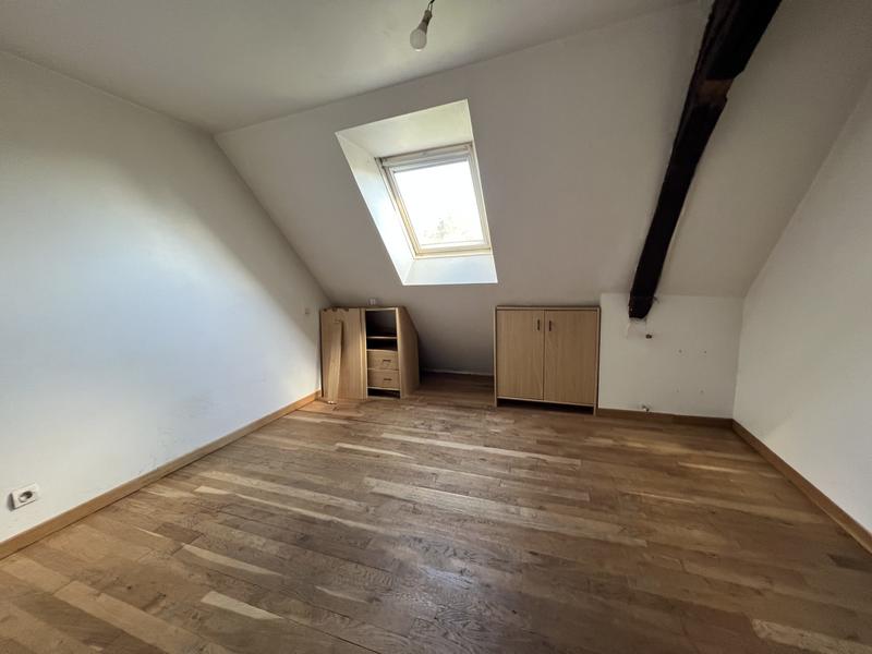 Maison - 213 m² - 8 pièces