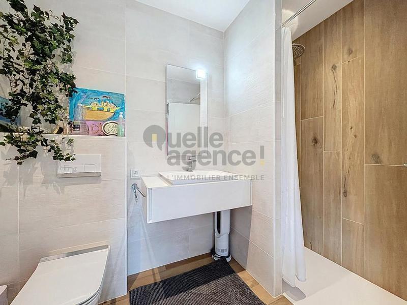 Maison - 143 m² - 7 pièces