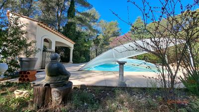 Maison - 183 m² - 6 pièces