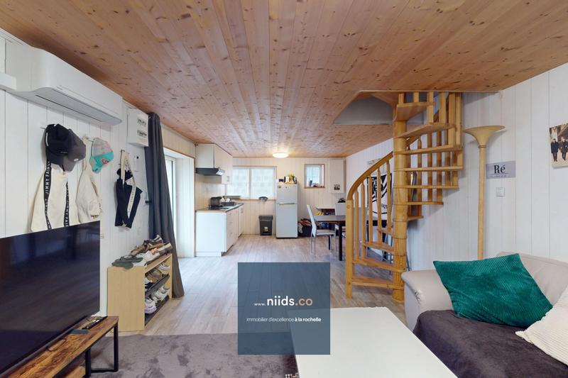 Maison - 137 m² - 6 pièces