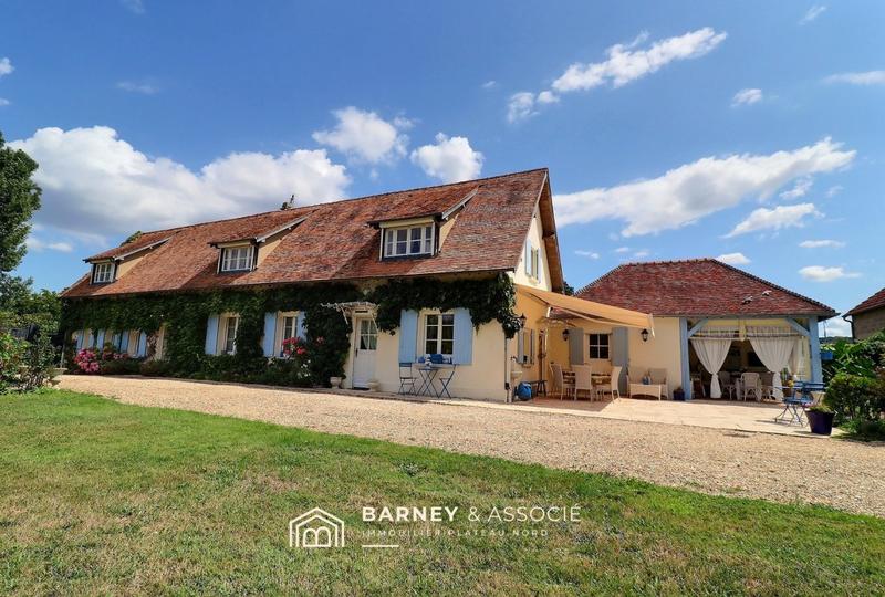 Maison - 163 m² - 5 pièces