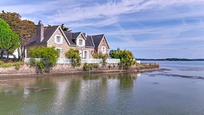 Villa - 186 m² - 9 pièces