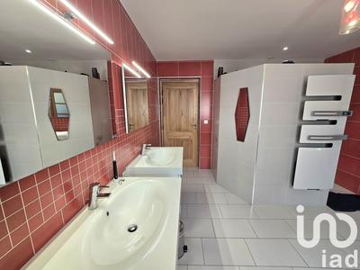 Maison - 213 m² - 7 pièces