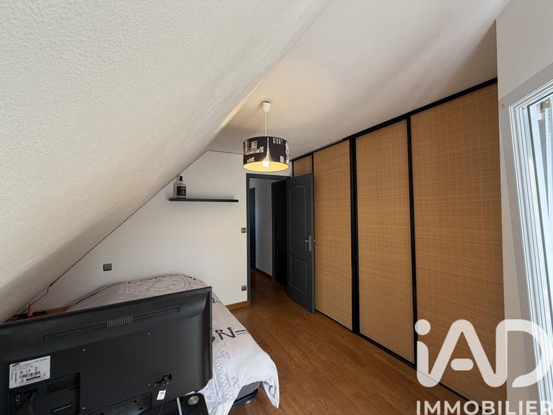 Maison - 137 m² - 6 pièces