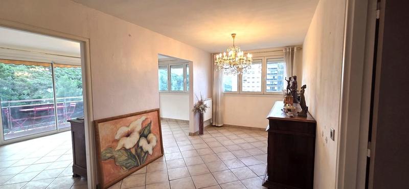 Appartement - 79 m² - 4 pièces