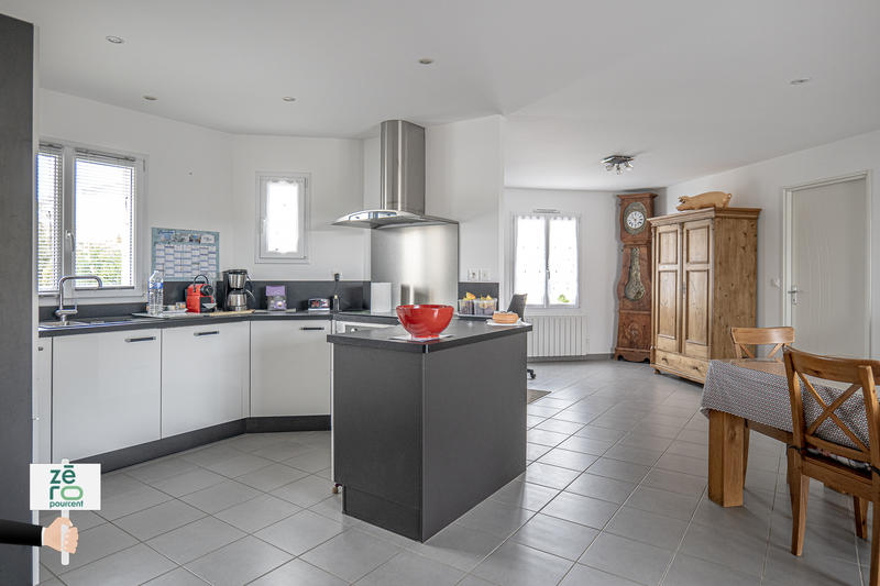 Maison - 97 m² - 5 pièces