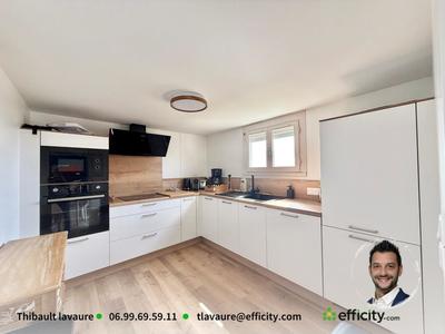 Maison - 103 m² - 4 pièces