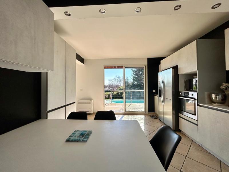 Maison - 153 m² - 7 pièces