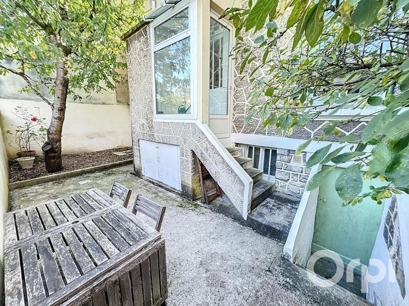 Maison - 90 m² - 6 pièces