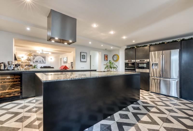 Appartement - 159 m² - 5 pièces