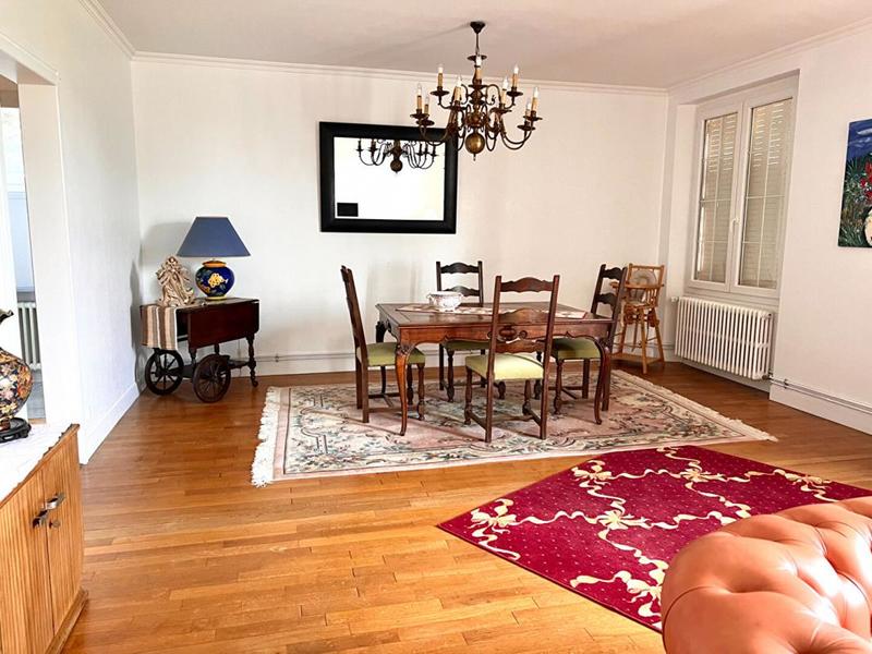 Immeuble - 340 m² - 11 pièces