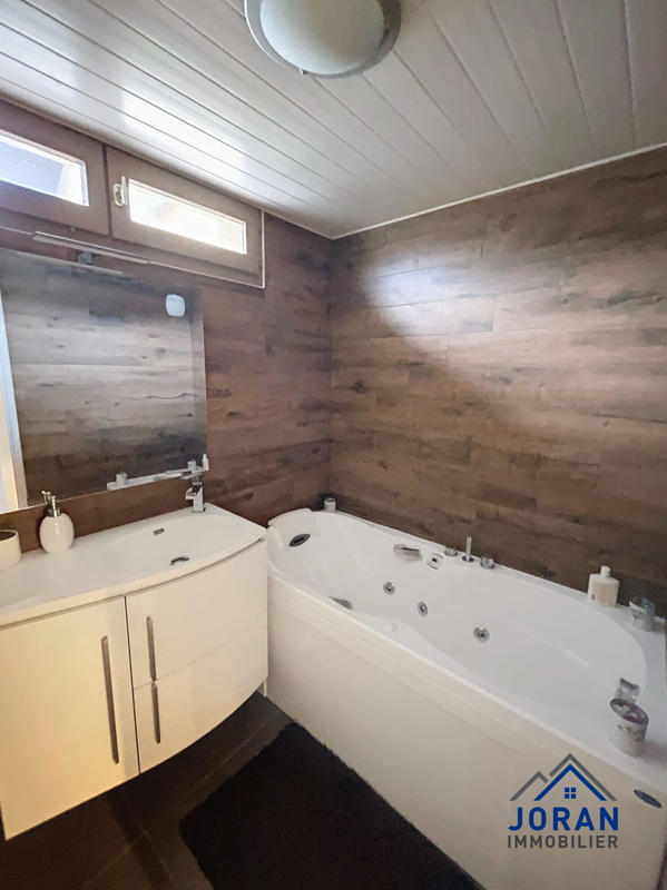 Appartement - 86 m² - 4 pièces