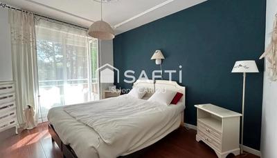 Appartement - 100 m² - 5 pièces