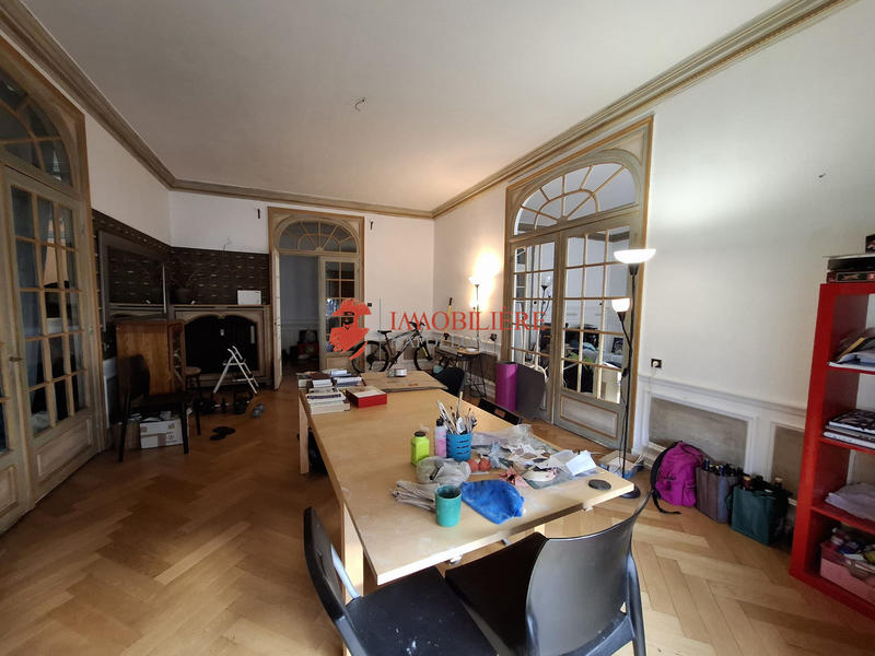 Appartement - 250 m² - 7 pièces