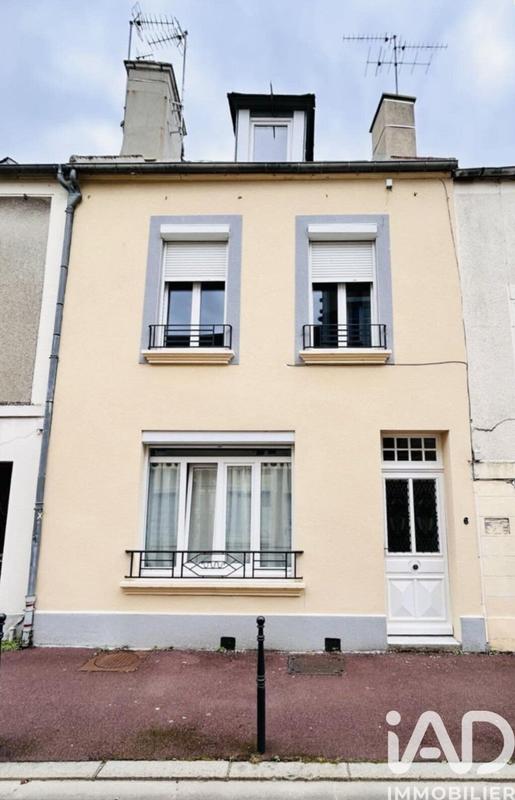 Maison de ville - 70 m² - 6 pièces