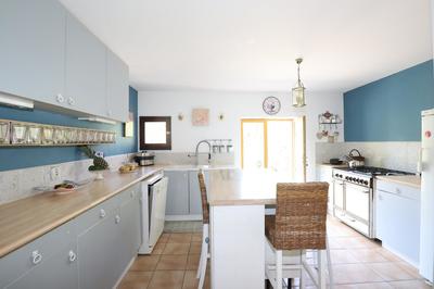 Maison - 218 m² - 8 pièces