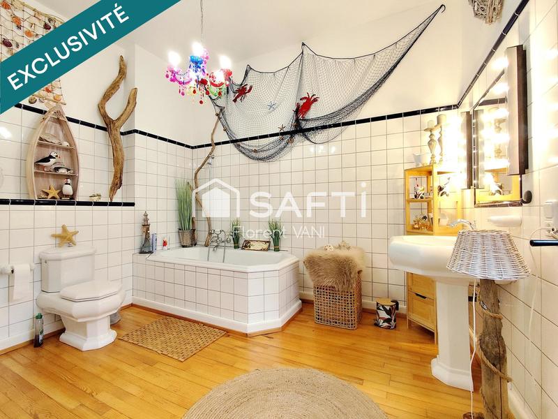 Maison - 213 m² - 6 pièces