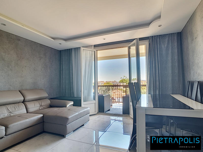 Appartement - 70 m² - 3 pièces