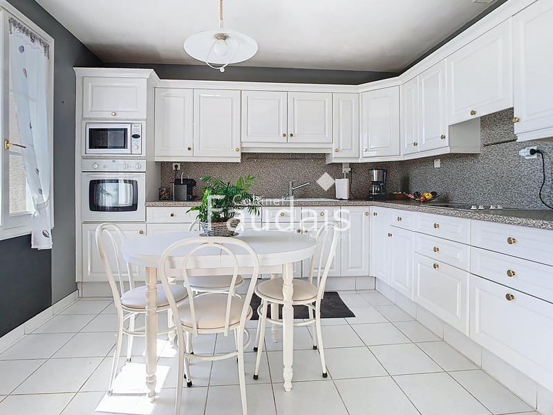 Maison - 137 m² - 6 pièces