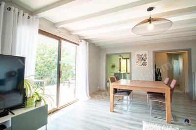 Maison traditionnelle - 103 m² - 4 pièces