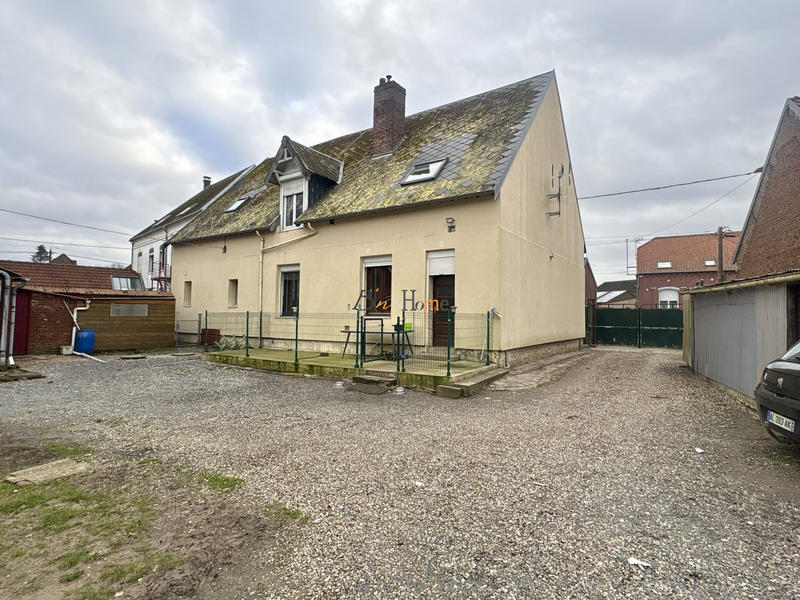 Maison - 220 m² - 7 pièces