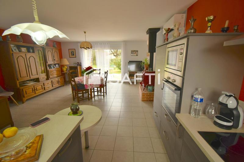 Maison - 97 m² - 5 pièces