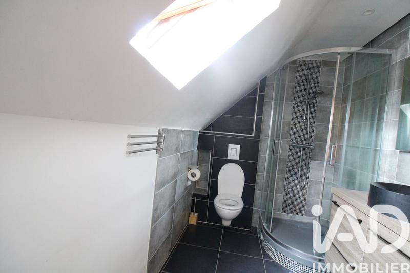 Maison - 98 m² - 5 pièces