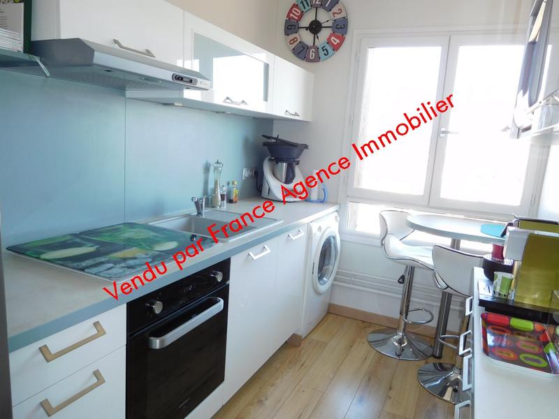 Appartement sur toit - 80 m² - 3 pièces