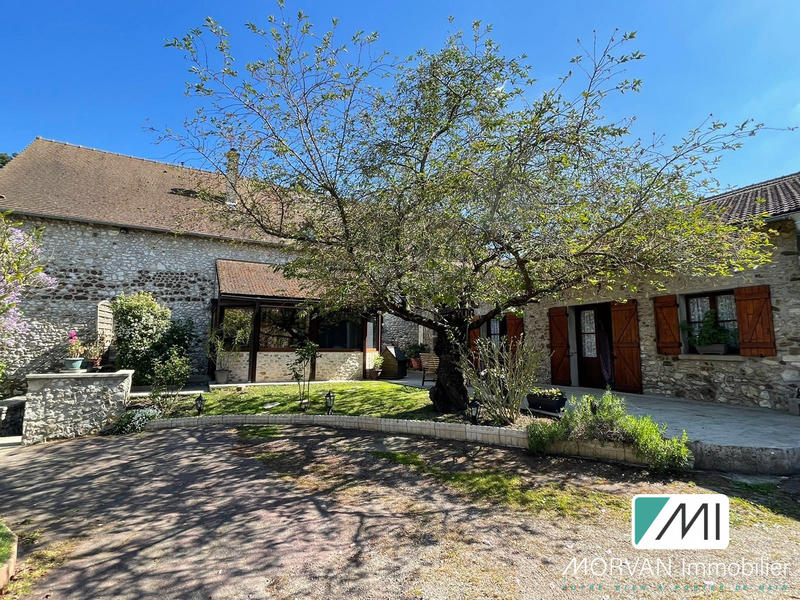 Maison ancienne - 220 m² - 8 pièces