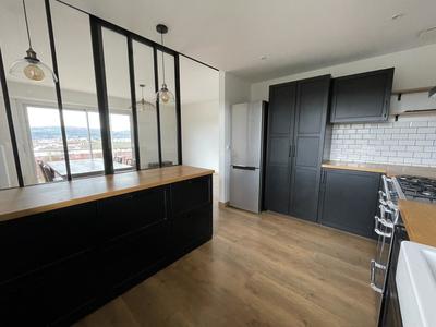 Appartement - 83 m² - 4 pièces