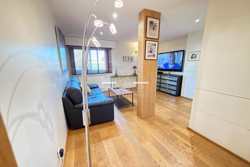 Appartement - 122 m² - 4 pièces