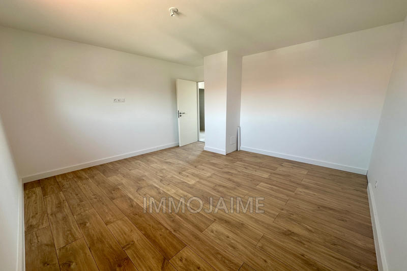 Villa - 111 m² - 4 pièces