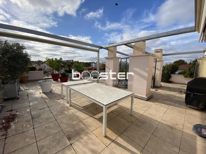 Appartement ancien - 98 m² - 4 pièces