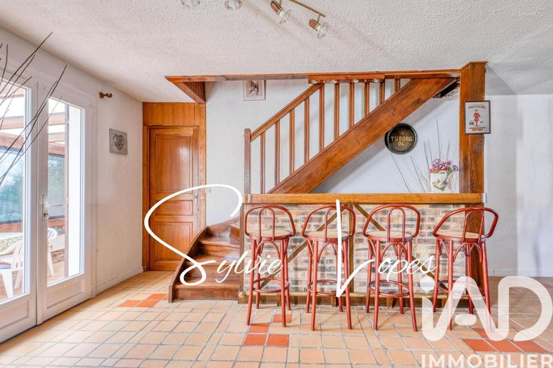 Maison - 139 m² - 7 pièces