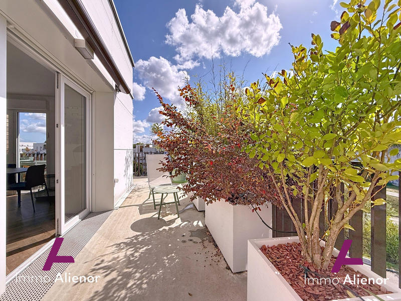 Appartement - 140 m² - 5 pièces