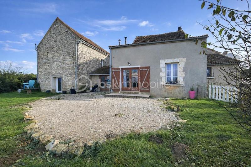 Maison de village - 182 m² - 6 pièces