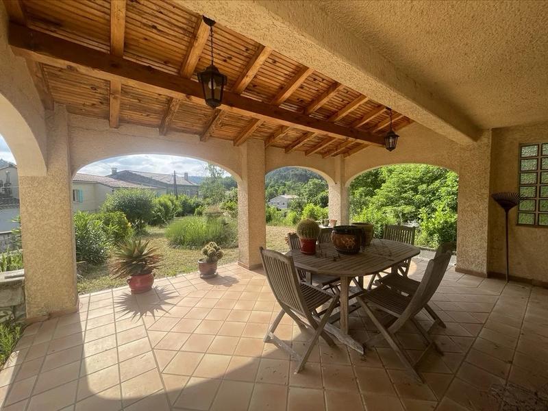 Maison - 132 m² - 7 pièces