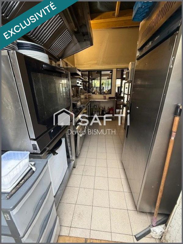 Local commercial - 80 m² - 4 pièces