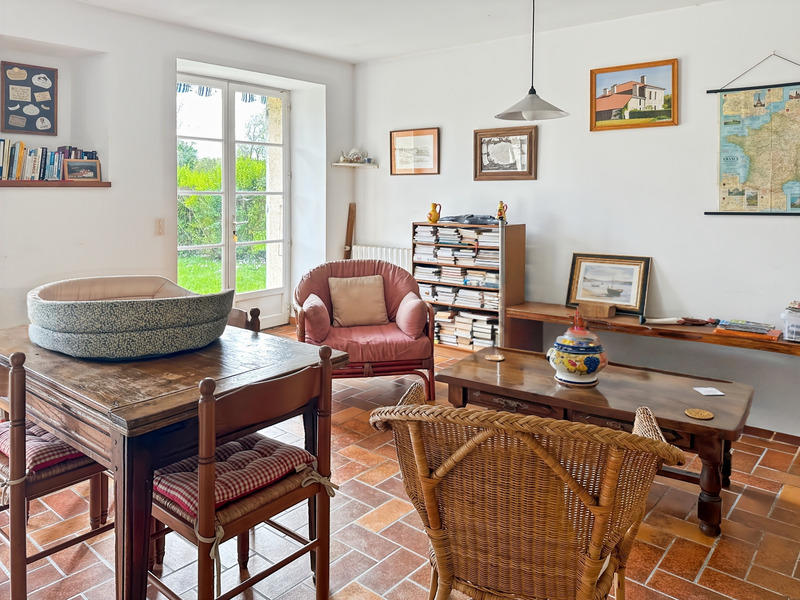 Demeure - 315 m² - 9 pièces