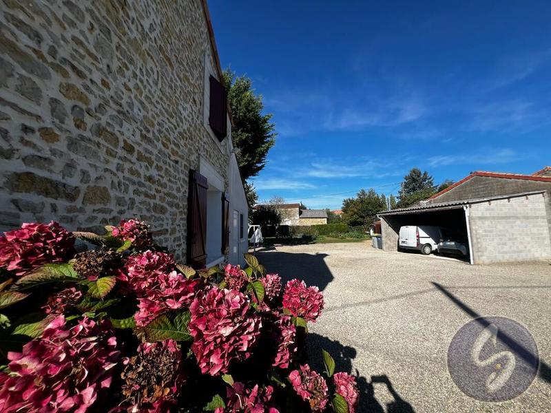 Maison - 167 m² - 7 pièces