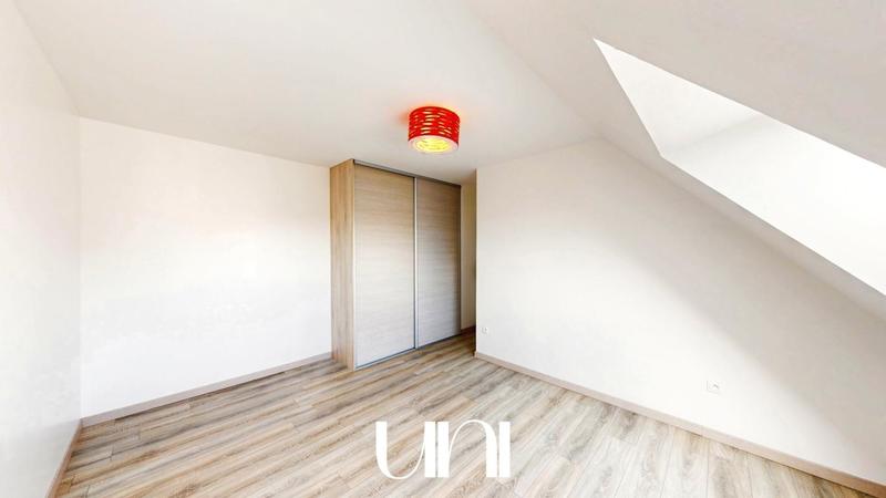 Maison - 98 m² - 4 pièces