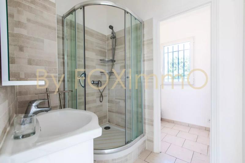 Maison - 334 m² - 8 pièces