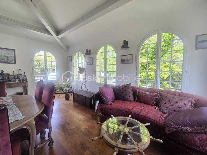 Maison d'architecte - 220 m² - 6 pièces