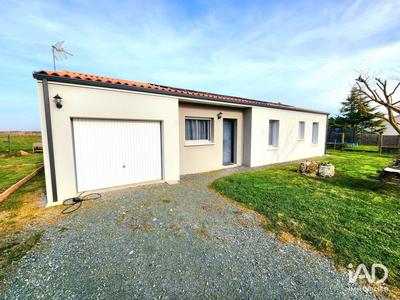 Maison - 99 m² - 5 pièces