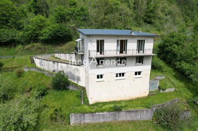 Maison - 143 m² - 6 pièces