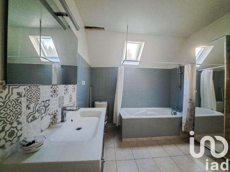 Maison - 98 m² - 5 pièces