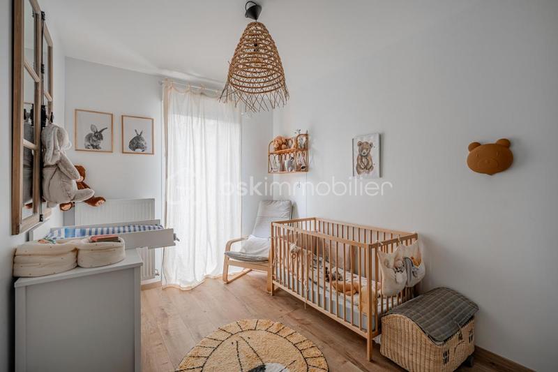 Appartement - 92 m² - 4 pièces