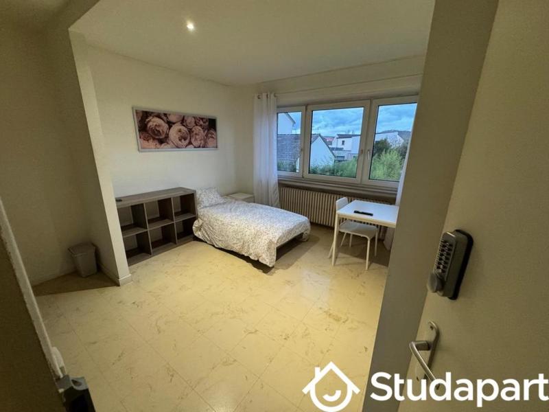 Chambre - 9 m² - 1 pièce