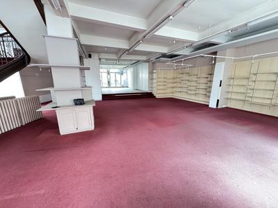 Local commercial - 330 m²