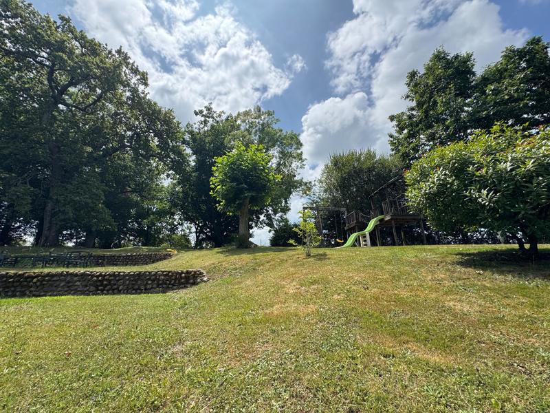 Maison - 175 m² - 7 pièces